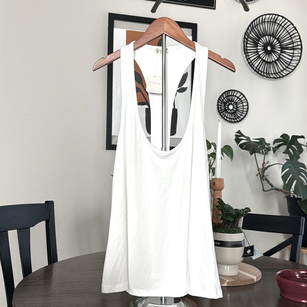 NWT Free People Everyday Tank White Racerback Scoop Neck Slouchy Lightweight M - Picture 8 of 10